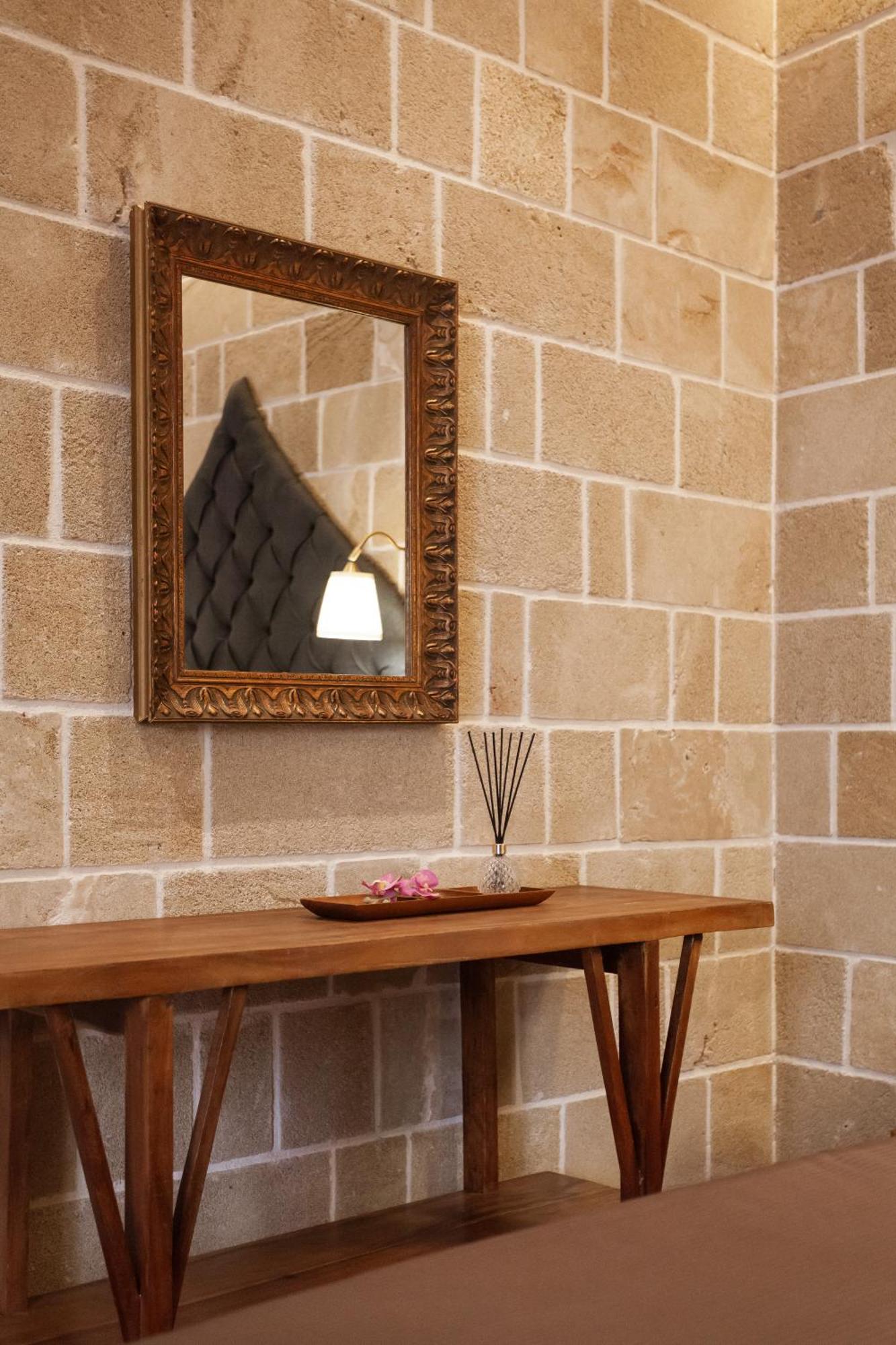 Utopia Luxury Suites - Old Town Rhodes City Exterior foto